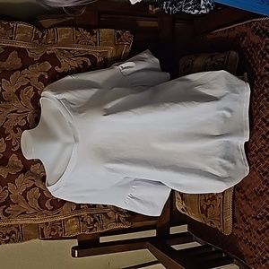 Nwot white Ashley Stewart bell sleeve blouse plus size 26/28